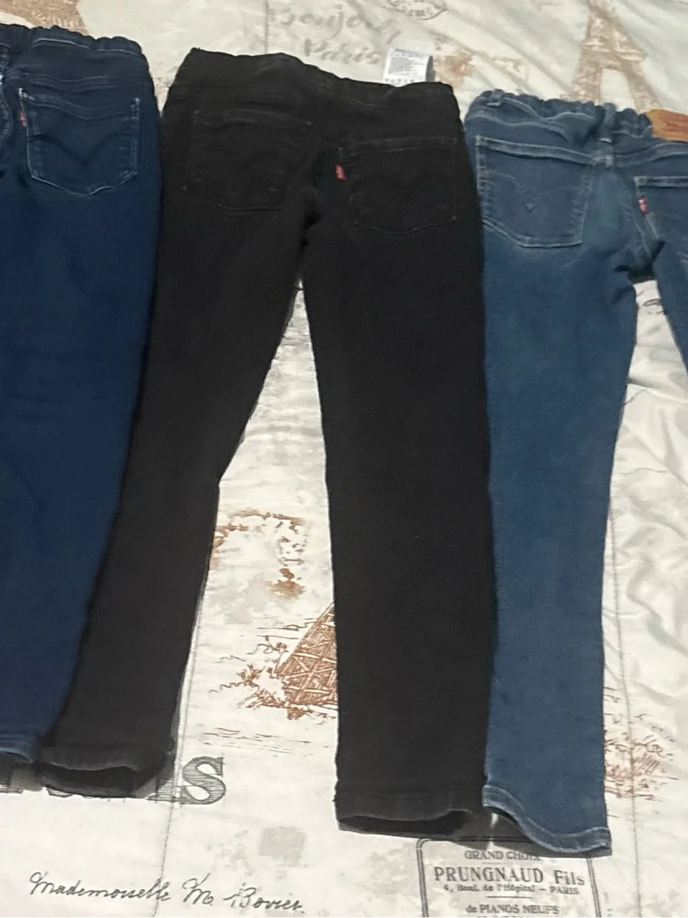 Girls' Levi’s Jeans Bundle - and t-shirt bundle size 7